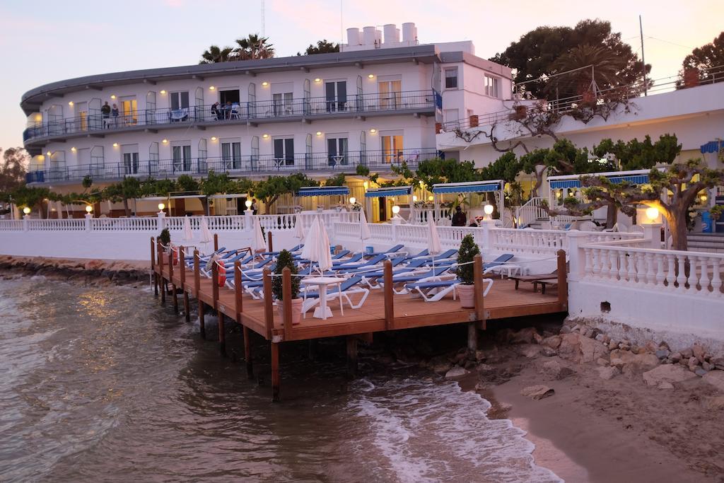 Hotel Restaurant Juanito Platja Сан-Карлос-де-ла-Рапита Экстерьер фото