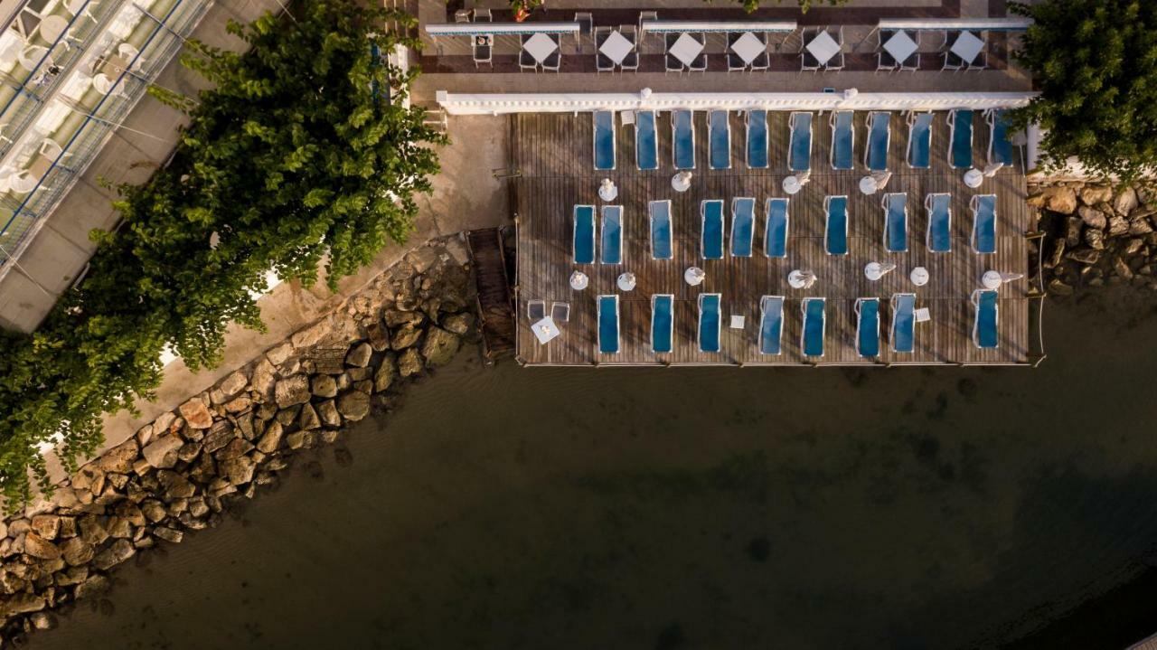 Hotel Restaurant Juanito Platja Сан-Карлос-де-ла-Рапита Экстерьер фото